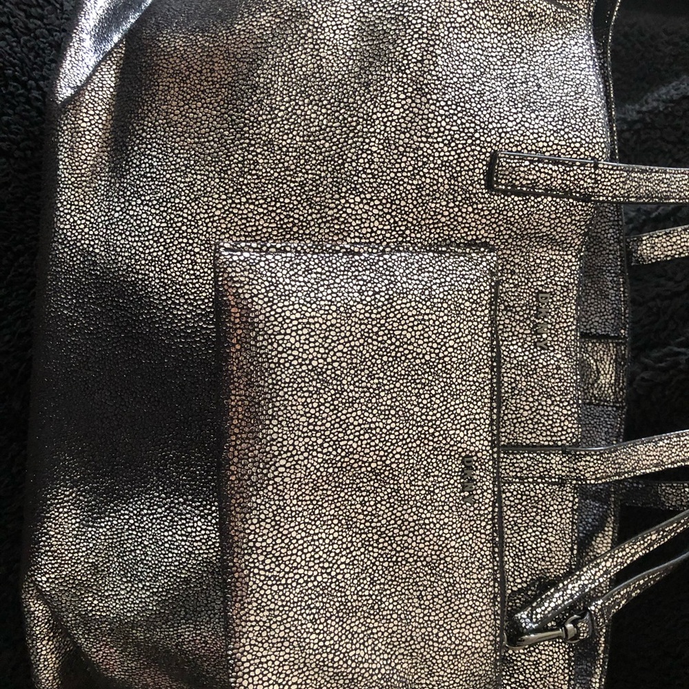 Metallic Silver Women’s Tote Bag with Pouch